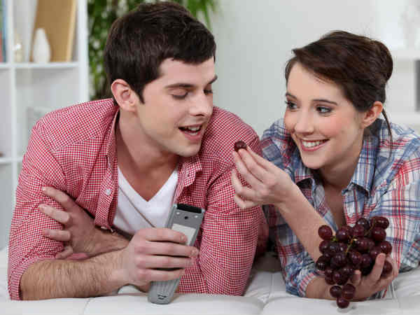 విసుగుకు దారితీసే ప్రేమ వ్యవహారంతో పురుషులు మోసంచేస్తారని నివేదిక