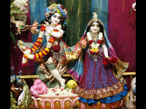 కర్టెన్స్: