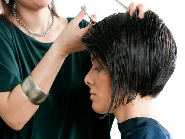 హెయిర్-కట్ తక్కువగా చేయించుకోండి 