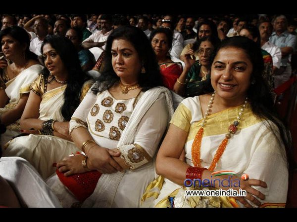 సుహాసిని: