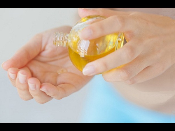 లూబ్ అప్ ఆయిల్స్ : 