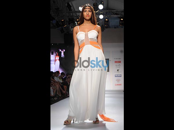 6. బోహేమియన్ దేవత: 6. బోహేమియన్ దేవత: