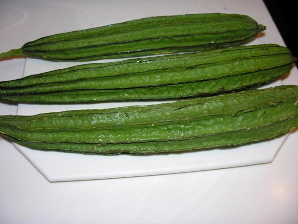 యాంటీఇన్ఫ్లమేటరీ మరియు యాంటీబయోటిక్ లక్షణాలు పుష్కలం: 