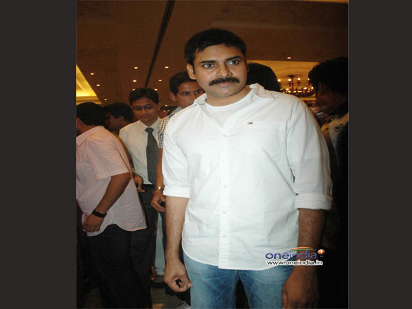 వైట్ కలర్ షర్ట్