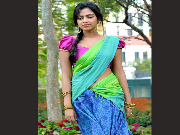  అమలా పాల్