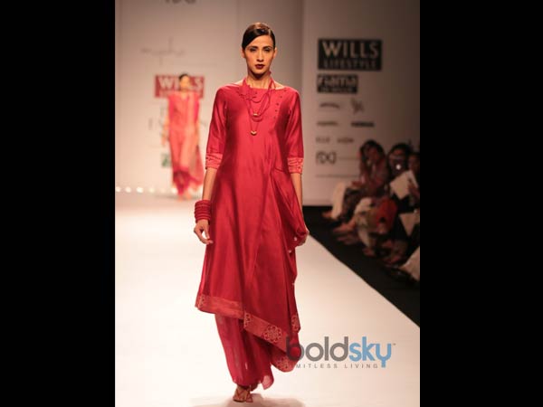 వర్మిలాన్ రెడ్: