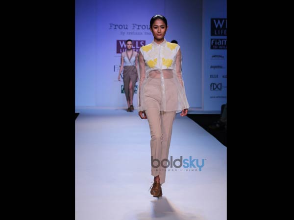 ఎల్లో కలర్: 