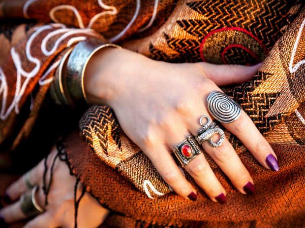 అతన్ని ఆకర్షించడం కోసం కొన్ని బ్యూటీ టిప్స్