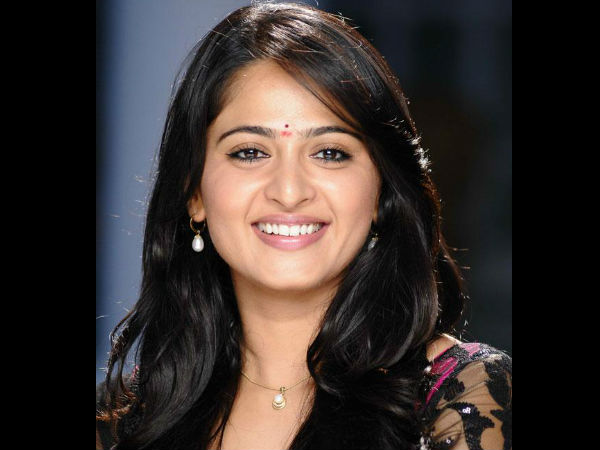 మంత్రముగ్ధమైన కళ్ళు