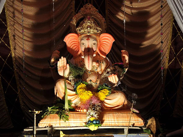 కర్టెన్లు