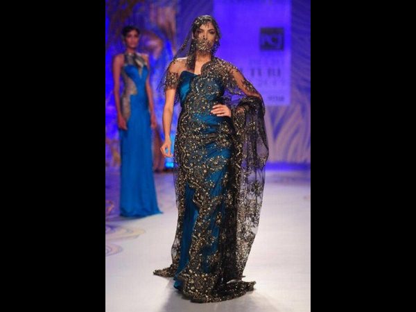 శారీ గౌన్ డిజైన్స్ : న్యూ ఇయర్ స్పెషల్ 