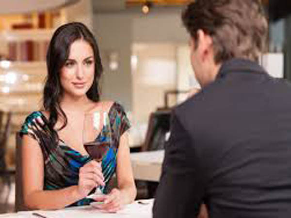 మీ గురించి చర్చించకండి మీ గురించి చర్చించకండి