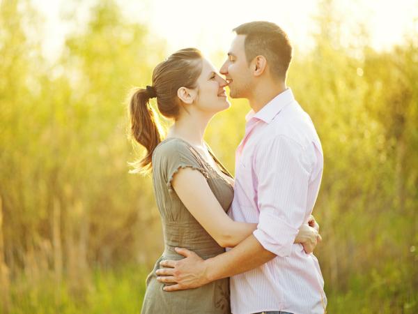 How to Kiss Somebody Who Is a Different Height?