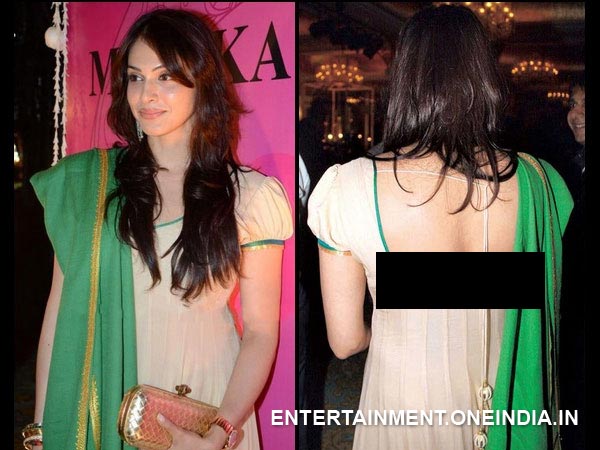 25. ఈషా కొప్పికార్స్: 