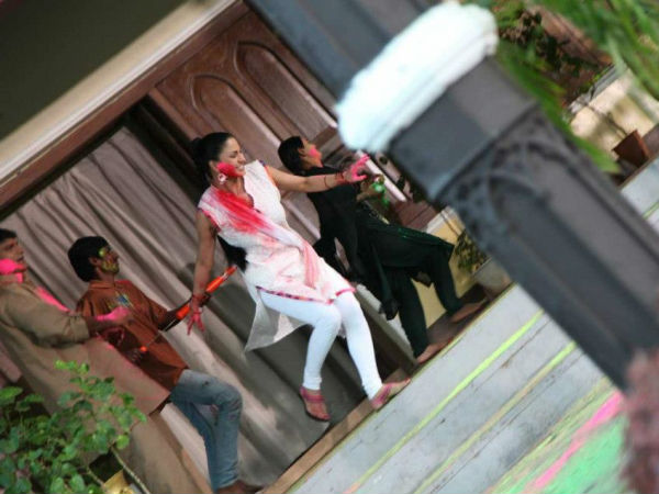 Tips To Remove Holi Colours