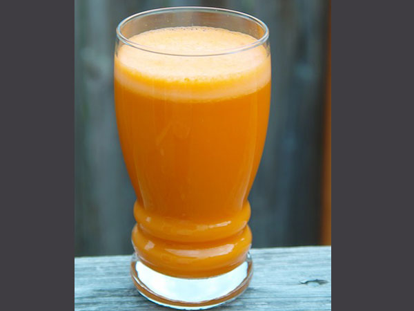 క్యారెట్ జ్యూస్ తో మసాజ్