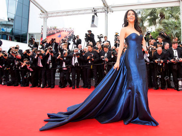 1. మల్లికా షెరావత్ మెక్ బెత్: 