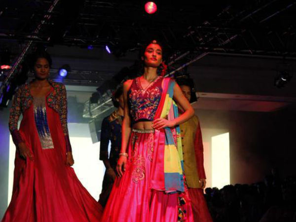 అమేజాన్ ఇండియా షోలో ఆధితి, చిత్రాంగధ దేశీలుక్ అమేజింగ్...