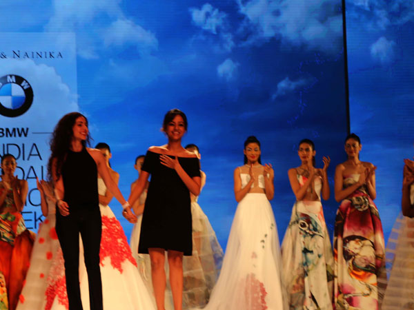  గౌరీ అండ్ నైనిక ల ఎటర్నల్ కలెక్షన్స్ మీకోసం...