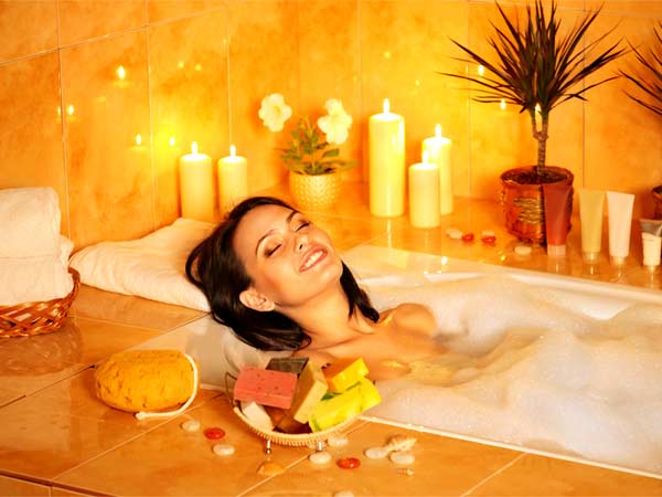 Crazy Things Indians Do At Hotels 