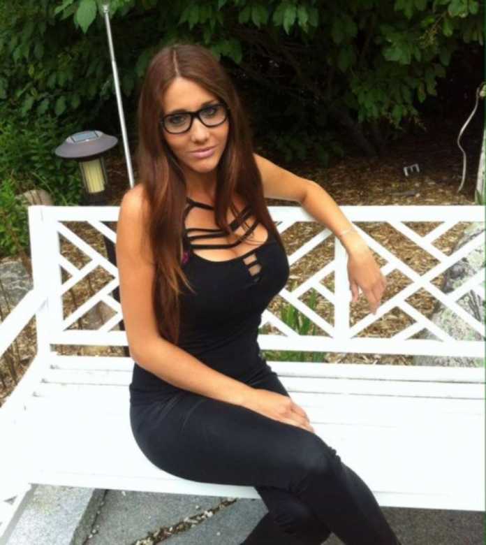 వరల్డ్ సెక్సీయస్ట్ క్రిమినల్ మోడల్ అందాలకు..కుర్రకారు దాసోహమే.. వరల్డ్ సెక్సీయస్ట్ క్రిమినల్ మోడల్ అందాలకు..కుర్రకారు దాసోహమే..