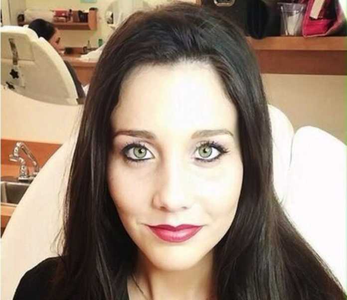 వరల్డ్ సెక్సీయస్ట్ క్రిమినల్ మోడల్ అందాలకు..కుర్రకారు దాసోహమే.. వరల్డ్ సెక్సీయస్ట్ క్రిమినల్ మోడల్ అందాలకు..కుర్రకారు దాసోహమే..