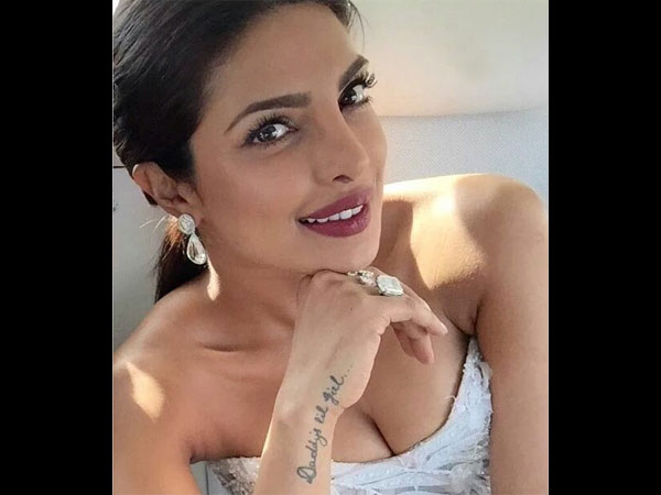 Oscars 2016: Priyanka Chopra Walks The Red Carpet