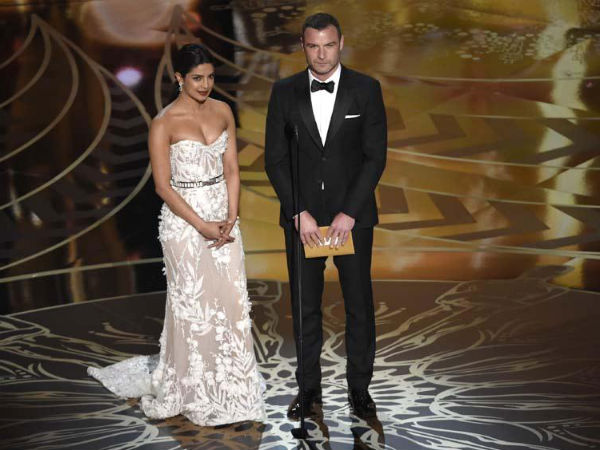 Oscars 2016: Priyanka Chopra Walks The Red Carpet