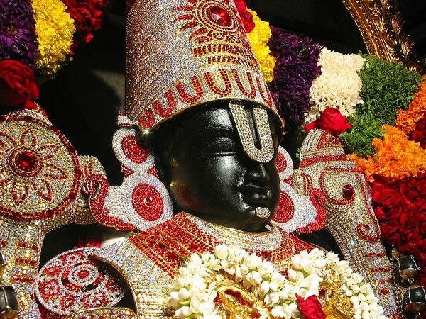 శ్రీవారి గడ్డానికి పచ్చకర్పూరం ఎందుకు పెడుతారు...?