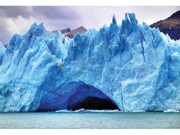 గ్లేసియల్ కేవ్