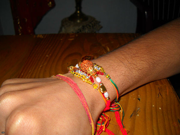 సగోత్రికులు