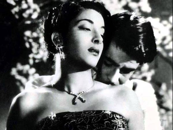 రాజ్ కుమార్, నగ్రీస్