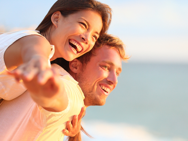 12. కౌగిలింత: 