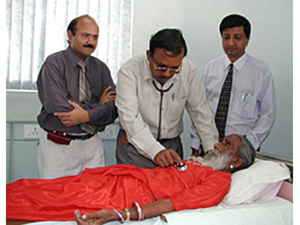 నీళ్లు తాగకుండా