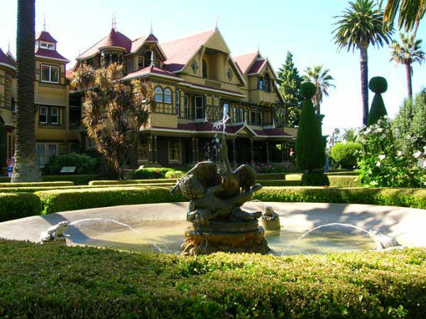 అస్థిపంజరాల గది: