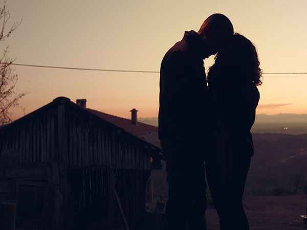 గతంలోని రిలేషన్స్