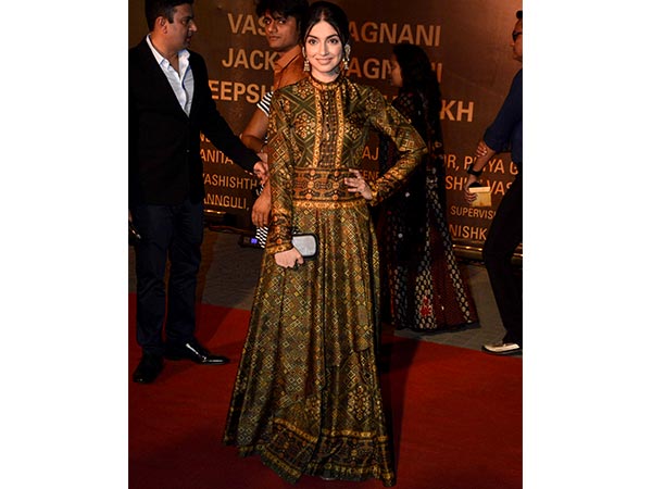 దివ్యా ఖోస్లా కుమార్