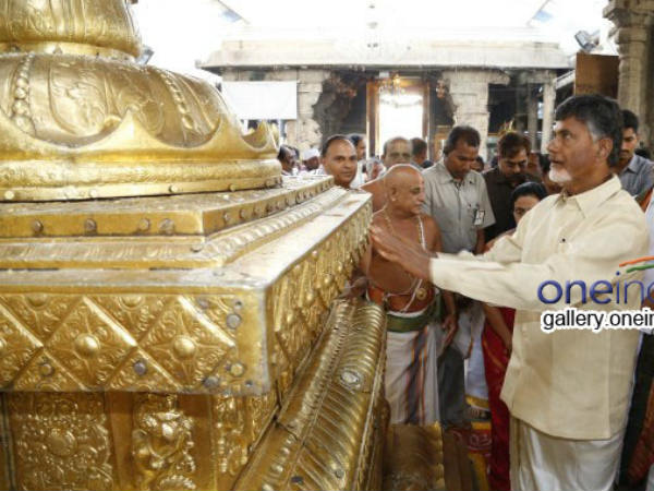 మీకోర్కెలు నెరవేరాలంటే ద్వజస్థంభానికి ప్రదక్షిణలు చేయాండి..