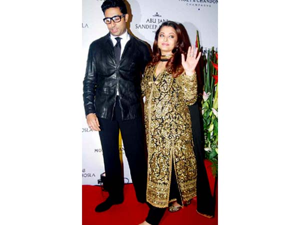 Pregnant? This Is How You Should Wear Desi Clothes In Bollywood Style