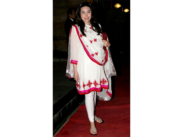 Pregnant? This Is How You Should Wear Desi Clothes In Bollywood Style