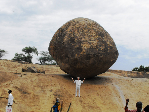బ్యాలెన్సింగ్ రాక్