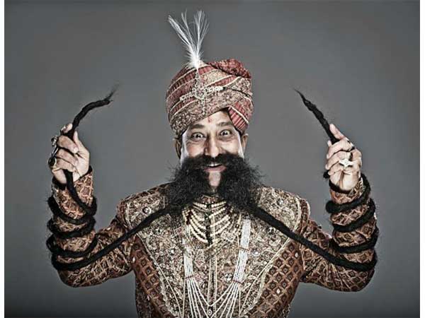 అతిపెద్ద మీసం