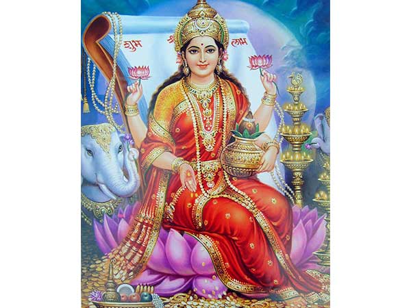 2. వరమహాలక్ష్మీ వ్రతం ఎందుకు చేసుకుంటారు..