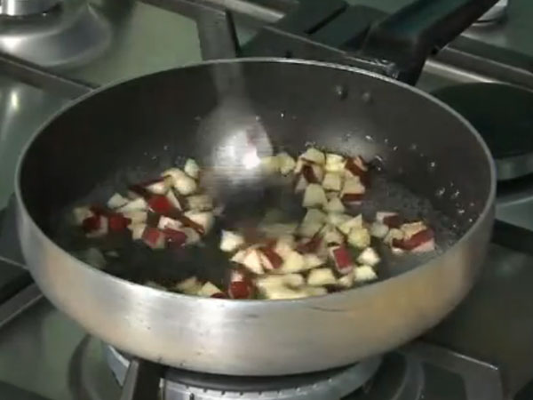 Dates And Apple Kheer Recipe For Durga Puja