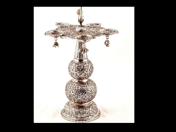 Auspicious Diwali Gifts - Festival of Lights