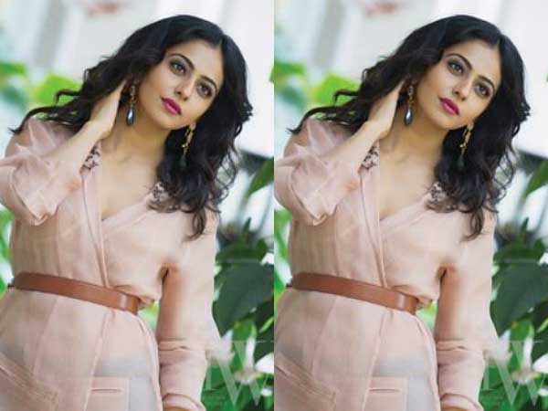 తమిళ ఎంట్రీ : 