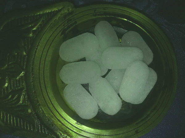  కర్పూరం, కొబ్బరి నూనె: