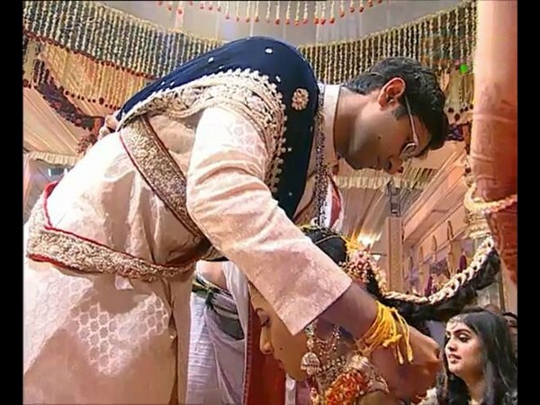 ఇవి కాక మరొక ముఖ్య విశేష విషయం ఏమిటంటే: