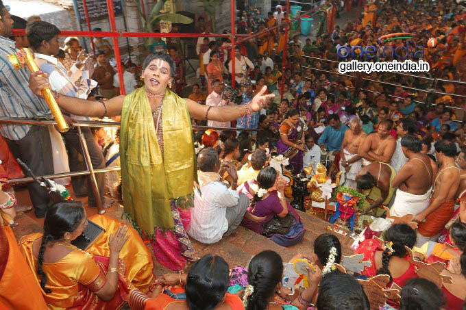 కీర్తనం :