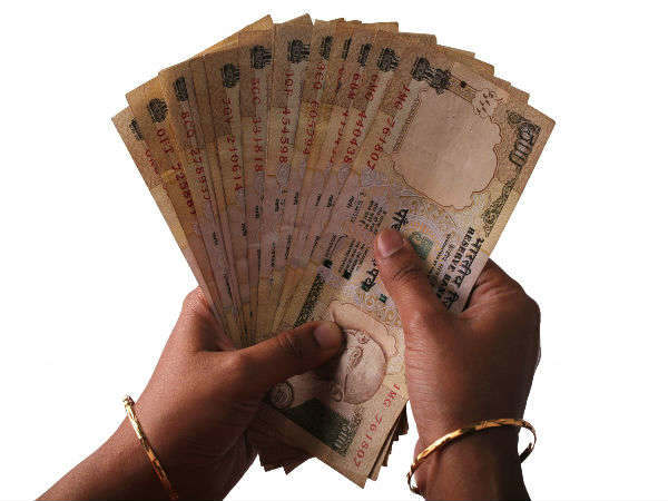 పాలు చిందడం అదృష్టానికి సంకేతం: